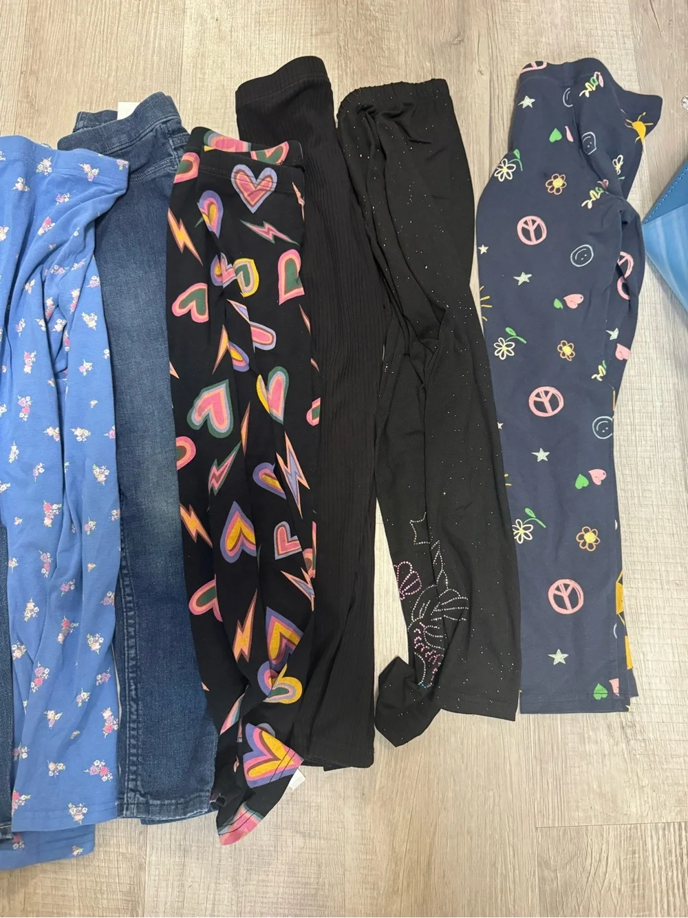 Old Navy Girls Mixed Color & Printed Leggings Pack - Pink, Navy, Blue, Black